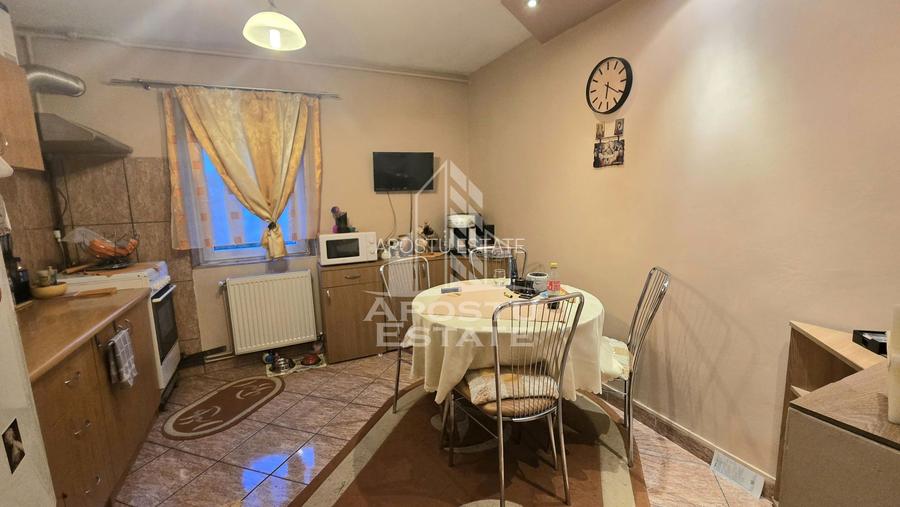 Apartament cu 3 camere si 2 balcoane, etaj intermediar, zona Bucovina - 2