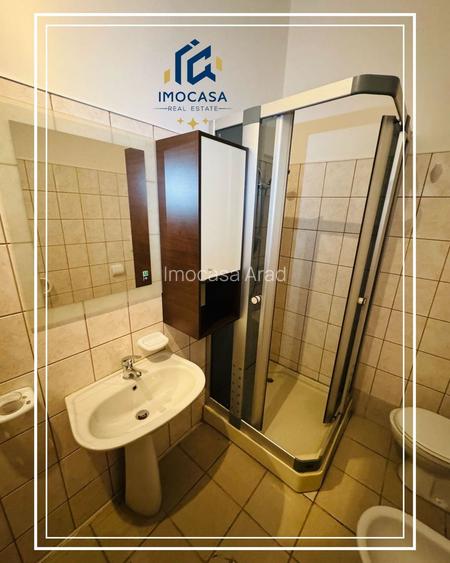 De vanzare zona central, Apartament 3 cam, priveliste panoramica Arad - 11