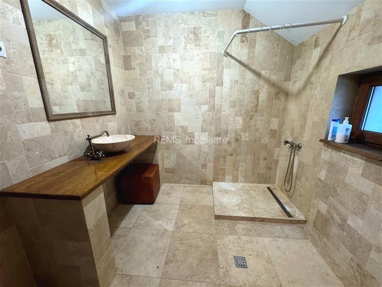 Casa individuala cu personalitate, strada privata, acces securizat - 12