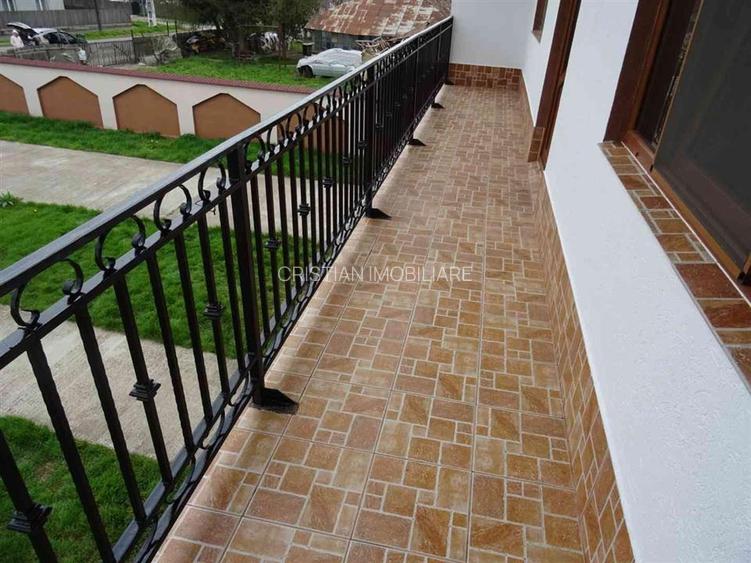 Vila P+1, constructie 2013, teren 700 mp, la 50Km de Braila - 3