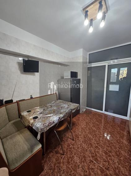 Apartament  3 camere 70 MP/ Sector 3/ METROU 1 DECEMBRIE 1918 - 11