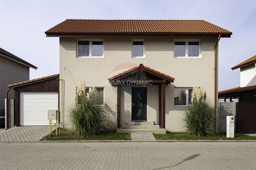 Casă de închiriat în cartierul Athena, zona 6 Vânători - 23