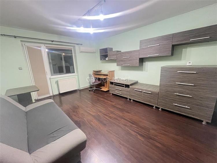 Apartament 2 camere si balcon zona Stefan cel Mare - 3