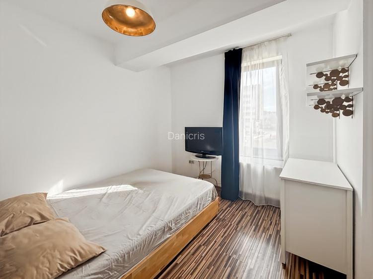 Studio compartimentat în 2 camere | Zona Campus | IComision 0 - 10