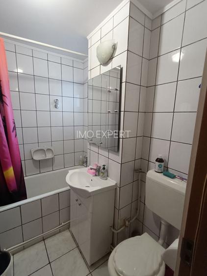 Apartament 3 camere, 70 mp utili, balcon, zona Cetate, Alba Iulia - 8