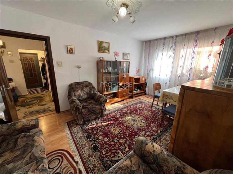 Aleea Visinului- zona Adriatica- 3 camere decomandate - 5