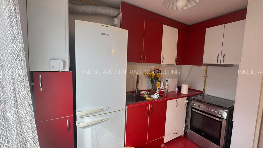 Apartament 3 camere cu parcare centrala proprie - 4