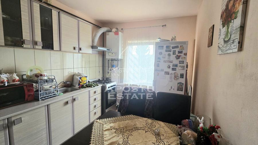 Apartament 2 camere, centrala proprie, zona Torontalului - 3