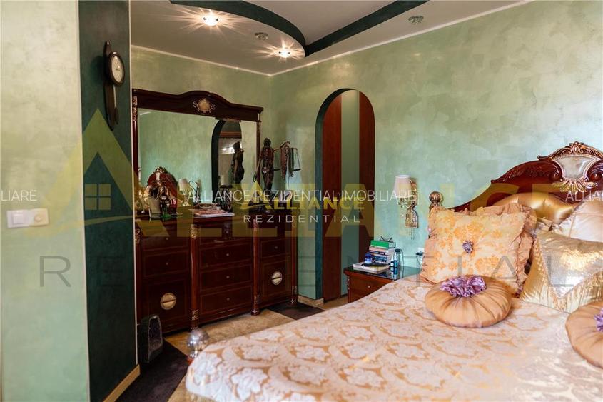 Vila superba de vanzare | Teren 766 MP | Piscina - Foisor - 2