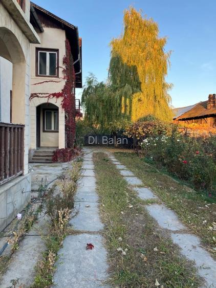  Oportunitate ideală de investiție și locuit– Casă, curte și livadă pe 1800 mp - 2