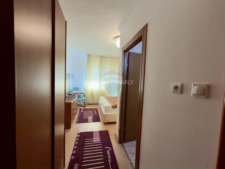 Casă / Vilă 8 camare cartier Beverly Hills Sanmartin - 34