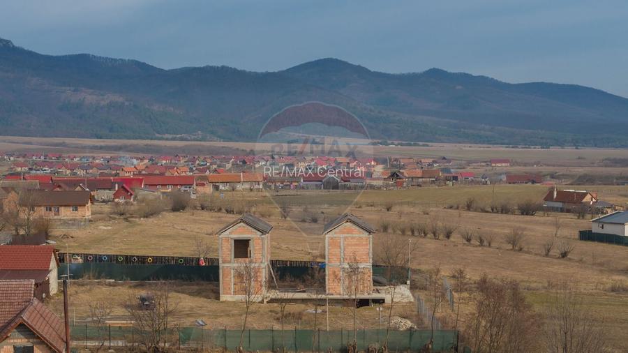 COMISION 0% Casă Individuala La Rosu cu teren de 4000 mp in Crizbav - 3