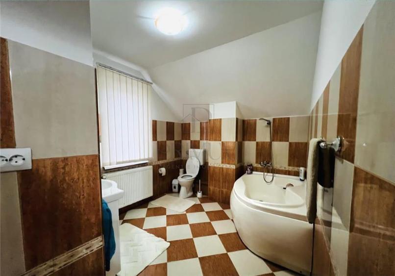 BLASCOVICI - CASA INDIVIDUALA - 6 camere - 3 bai - demisol - GARAJ