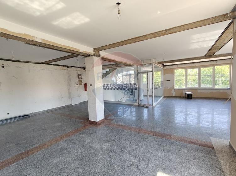 DE ÎNCHIRIAT – Spațiu comercial generos P+2 în zonă Centrală - 6