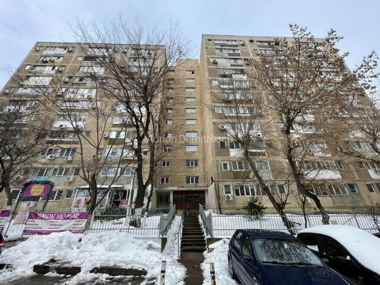 Auchan-Vitan Garsoniera 30 mp,mobilata si utilata,etaj 8,comision 0% - 12