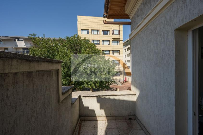 ULTRACENTRAL - Vilă UNICĂ și cu POTENȚIAL uriaș, o poveste de succes - 41