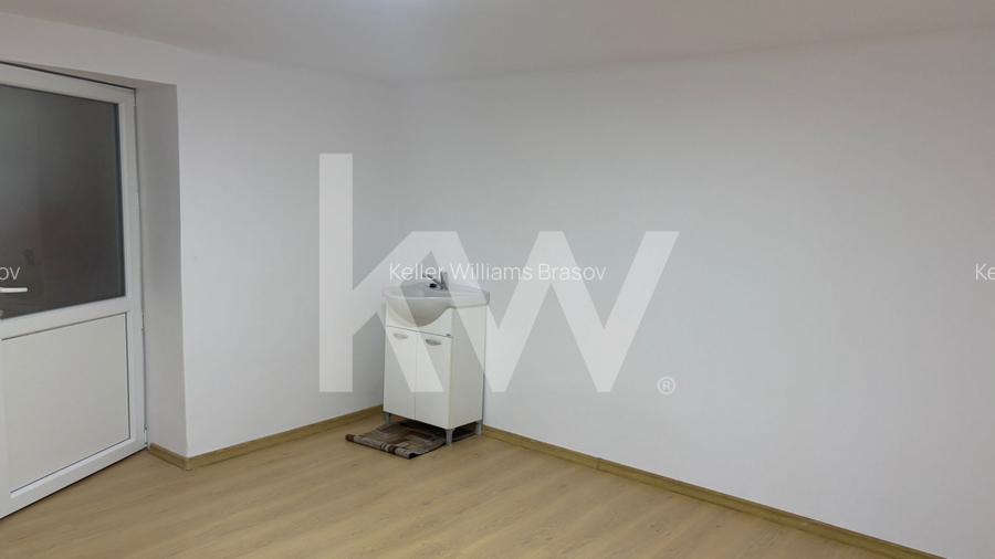 De inchiriat, apartament la casa, cu 3 camere, pretabil pentru afacere! - 5