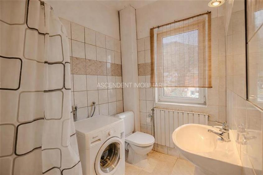 Locuinta cu caracter,doua niveluri,4 camere,terasa,garaj,curte,Centru Istoric Br - 13