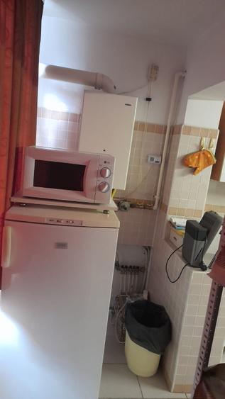 Apartament 3 camere 70 mp etaj 1, decomandat, Rovinari