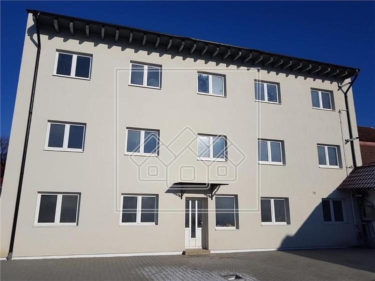 Spatiu birouri/ centru medical/ afterschool - 200 mp - Selimbar