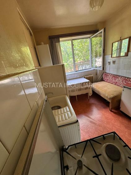 Etaj 1 - Apartament 2 camere Calea Galati, confort 1 semidecomandat. - 4