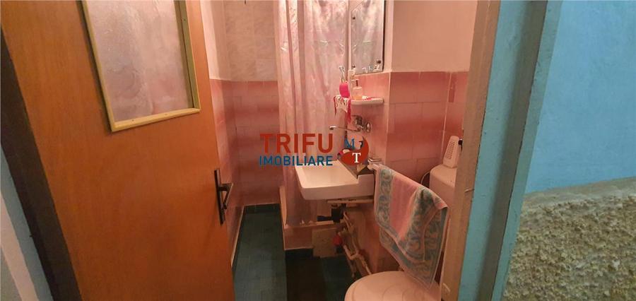 Apartament cu 4 camere de vanzare zona Centru