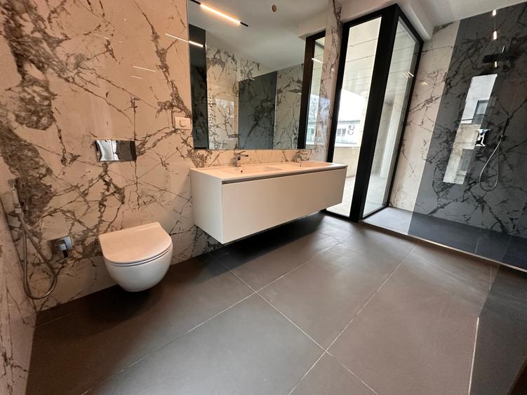 Kiseleff 4 camere finisat super Lux