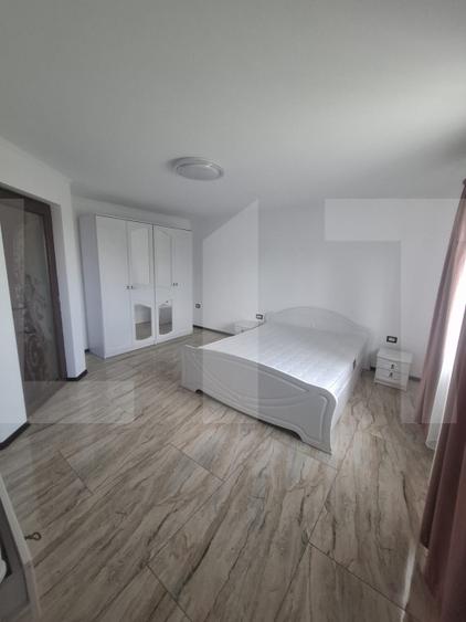 Casă cu Etaj și Pod, 325 mp, Teren 1045 mp, Construcție din Cărămidă