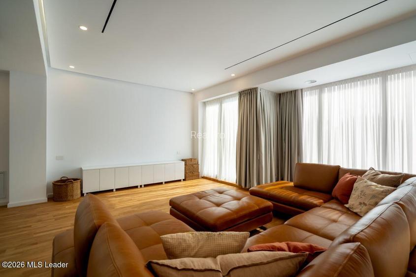 Iancu Nicolae - Vila high-end pe malul lacului, Gradina cu Ponton - 16