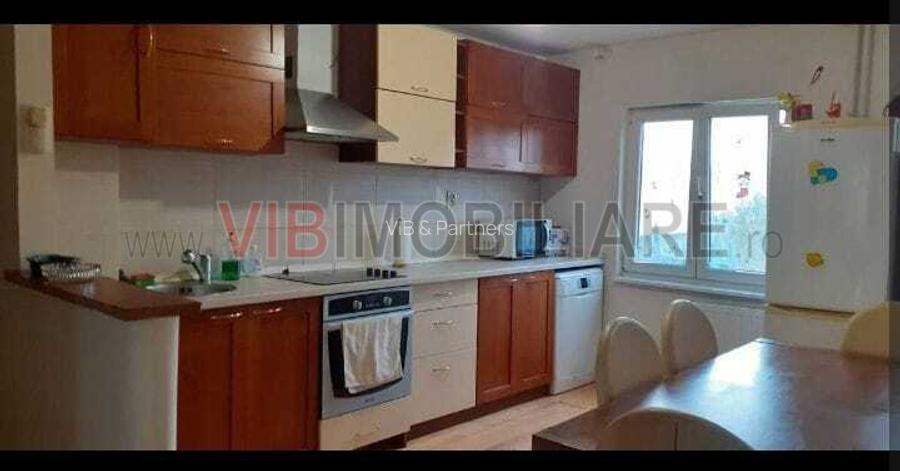 Apartament 3 camere | 67 mp + balcon | Zonă centrală - 3
