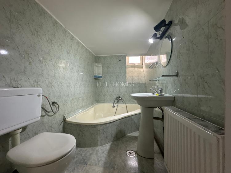 Apartament de 4 camere pe Bd. Regina Elisabeta/4-Rooms on Regina Elisabeta Bvd. - 13