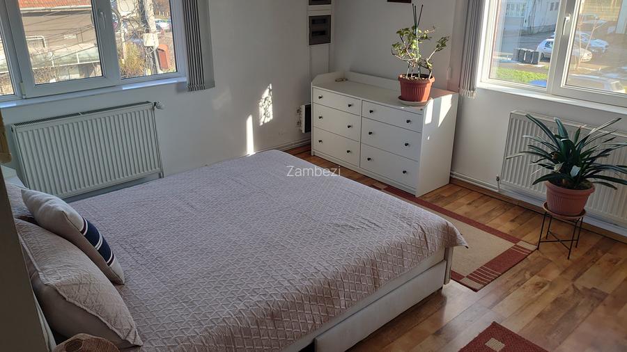 Zona Centrala, Amenajat, Etaj 1, Decomandat, Centrala, Parcare - 7