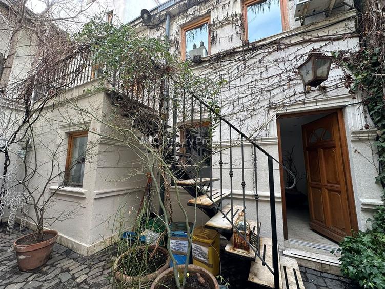 Eleganță interbelică, rafinament atemporal – Piața Victoriei - 5