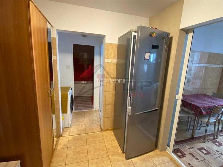 Etaj 2 - Galata, 2 camere decomandat, mobilat utilat, liber - 6