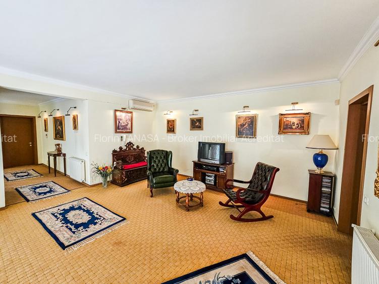 Vanzare casa/vila care refuza trecerea timpului - Zona Capitale - 8