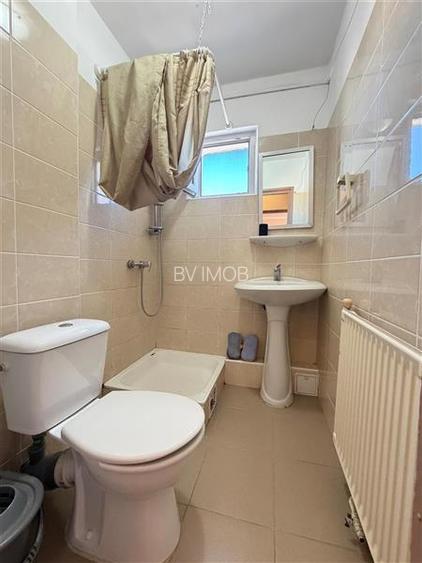 Vanzare apartament 3 camere, Zona Florilor, insorit,mob utilat, - 3