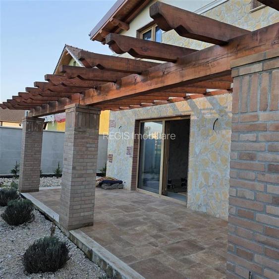 Casa de 4 camere , zona Tractorul - 33