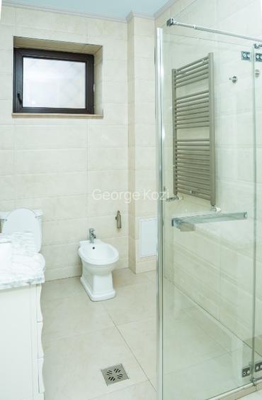 Apartament  central   STAR  renovat complect  de 74 m  - 8