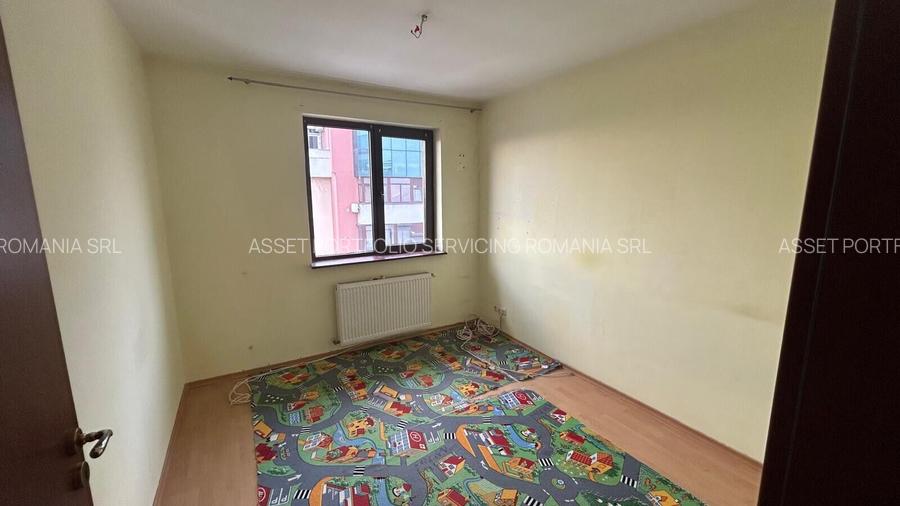 Apartament 3 camere S4 str Savinesti - 15