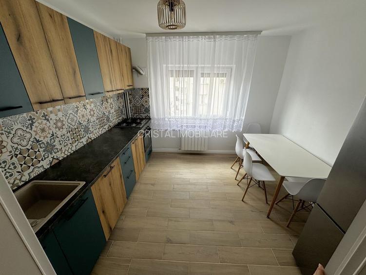 Închiriere Apartament cu 3 camere Dristor, 80 mp, 2 bai, etaj 7 - 2