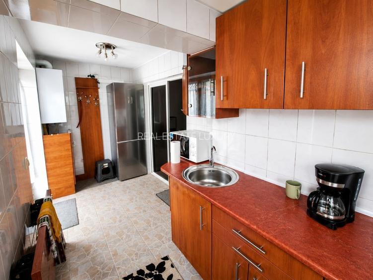 🔑 Casă 2 camere + curte | 7 min metrou Apărătorii Patriei - 7