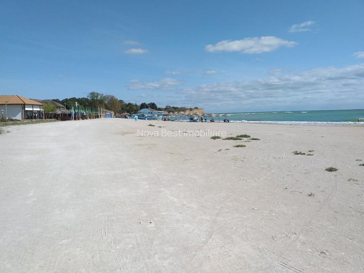 23August - Teren intravilan  6000mp 2fronturi de 46m  aproape de lac si mare - 7