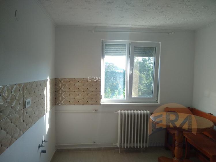 Garsoniera 1 camera,Rogerius, Str. Aluminei - 3