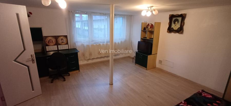 Casa individuala in Prundu Bargaului, zona centrala - 7