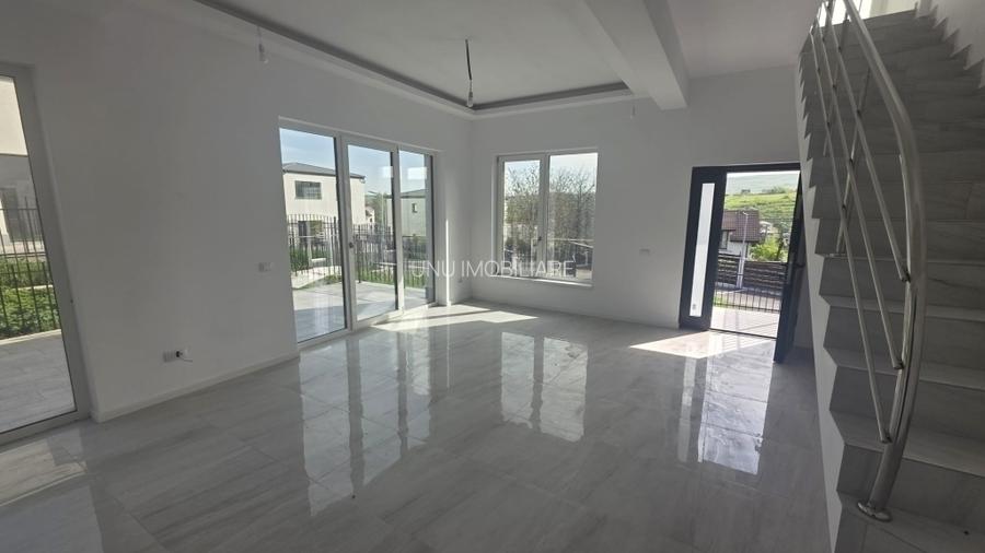 COMISION ZERO Complex 10 case P+E Duplex Bucium la 1,3km de Hanul Trei Sarmale - 17
