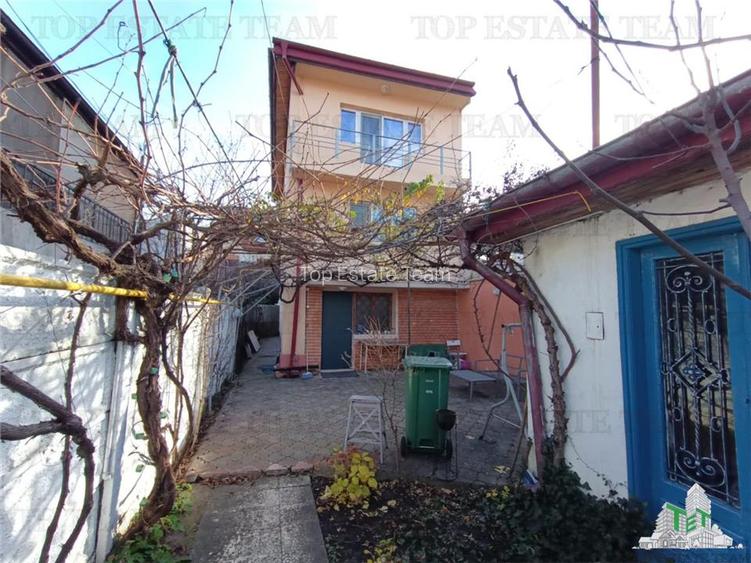 Vila 7 camere Domenii - 2