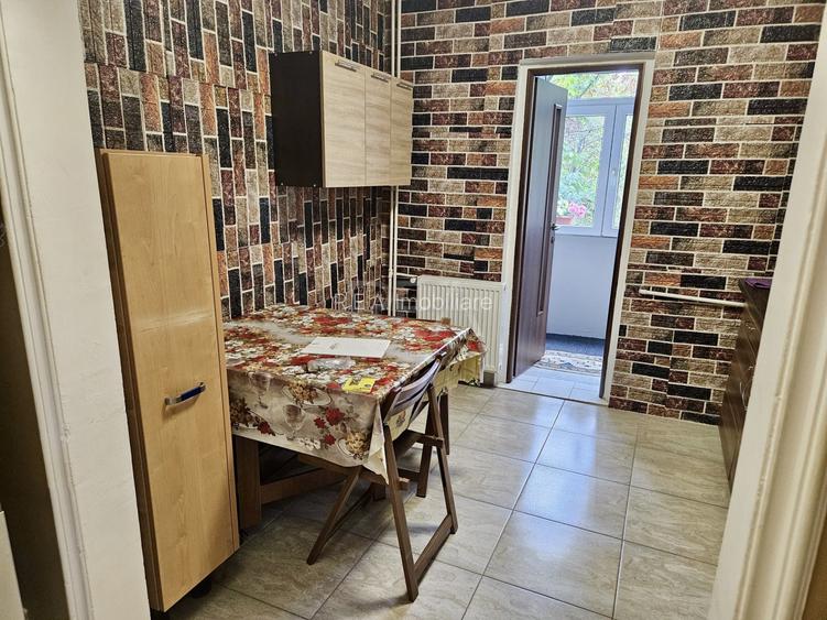 2 camere decomandat la etajul 1 in triunghiul Aviatiei - 6