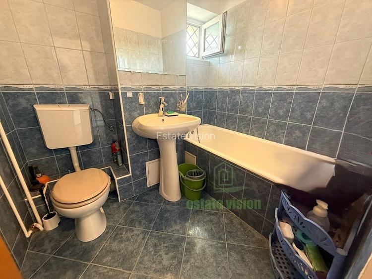 Apartament 4 camere decomandat, bloc reabilitat din 1980, Piata Amzei  - 9