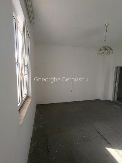 Proprietar vand garsoniera in Arad cu baie si bucatarie separate, SU 32 mp - neg - 9