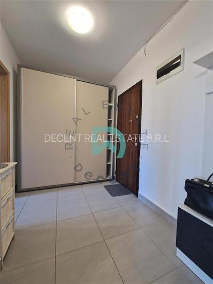 Garsoniera Casa Nobel, loc de parcare si gradina  proprie - 9